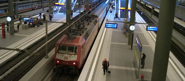 Центральный железнодорожный вокзал Берлина Центральный железнодорожный вокзал Берлина - Sputnik Узбекистан