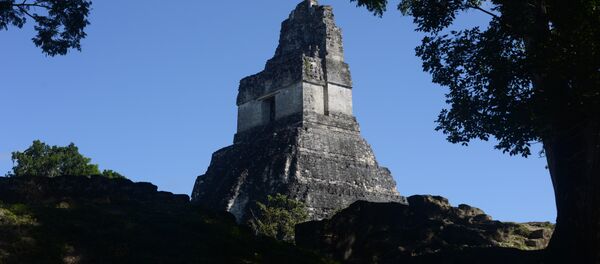 Храм Майя в археологической зоне Тикал - Sputnik Узбекистан