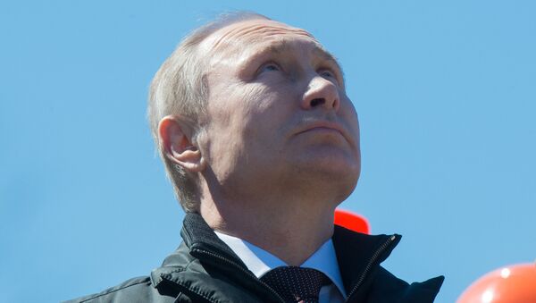 Президент РФ В. Путин на космодроме Восточный - Sputnik Узбекистан