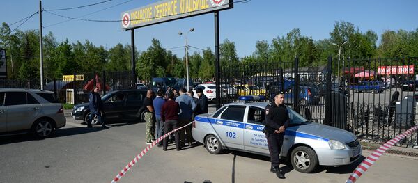 Москвадаги Хован қабристонида оммавий муштлашув рўй берди. Москвадаги Хован қабристонида оммавий муштлашув рўй берди. - Sputnik Ўзбекистон