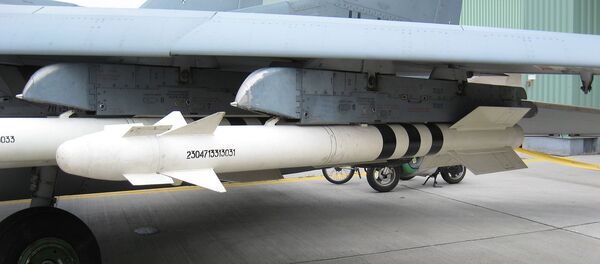 Россиянинг Р-73 ҳаво-ҳаво русумли бошқариладиган ракетаси - Sputnik Ўзбекистон