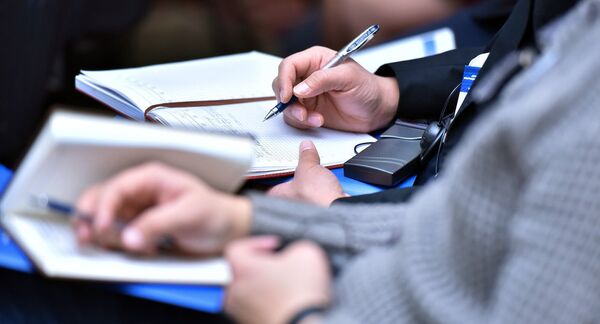 Бумага и ручка Бумага и ручка - Sputnik Узбекистан