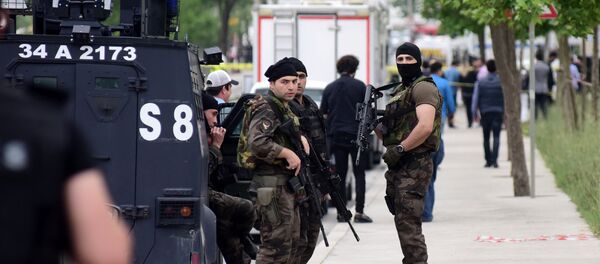 Турецкие полицейские Турецкие полицейские - Sputnik Ўзбекистон