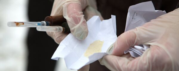 Уничтожение наркотиков сотрудниками правоохранительных органов - Sputnik Узбекистан