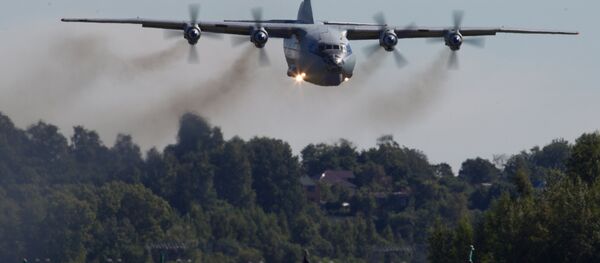 Самолет Ан-12 - Sputnik Узбекистан