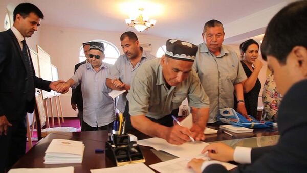 От Лондона до Сеула или как голосовали таджикистанцы по всему миру - Sputnik Узбекистан