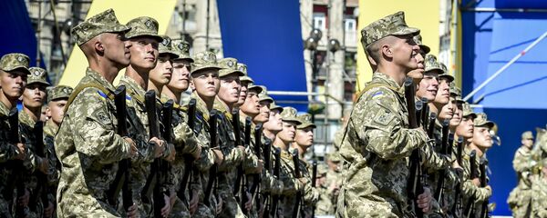 Марш в честь Дня Независисмости в Киеве - Sputnik Узбекистан