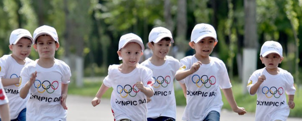 Марафон на Олимпийском празднике в Ташкенте Марафон на Олимпийском празднике в Ташкенте - Sputnik Ўзбекистон