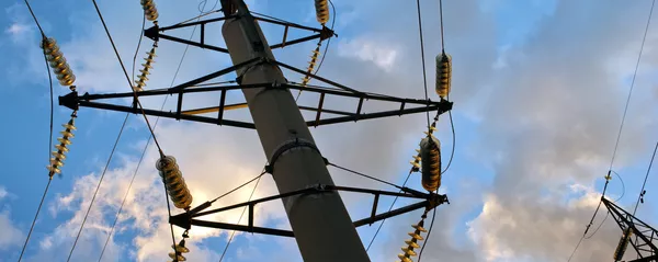 Линии электропередач. - Sputnik Узбекистан