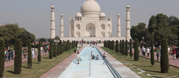 Дворец Тадж-Махал в городе Агра. Дворец Тадж-Махал в городе Агра. - Sputnik Узбекистан