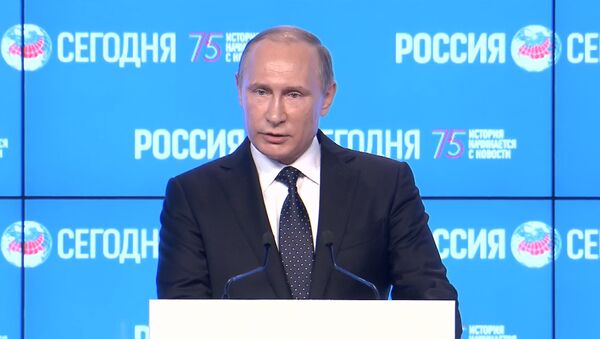 Путин поздравил МИА Россия сегодня с юбилеем, пожелав держать планку - Sputnik Узбекистан