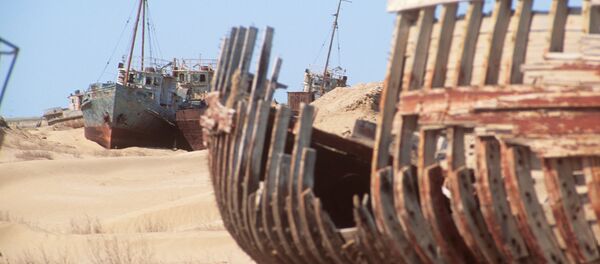 Орол денгизидаги кемалар қабристони Орол денгизидаги кемалар қабристони - Sputnik Ўзбекистон