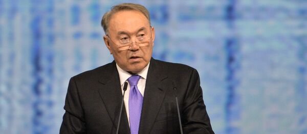 Пленарное заседание На пороге новой экономической реальности в рамках ПМЭФ - Sputnik Узбекистан