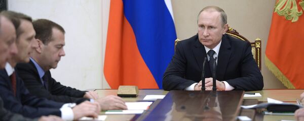 Президент РФ В. Путин провел заседание Совбеза РФ Президент РФ В. Путин провел заседание Совбеза РФ - Sputnik Ўзбекистон