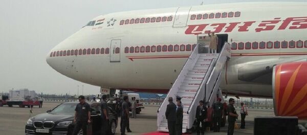 Ҳиндистон Бош вазири Тошкентга келди Ҳиндистон Бош вазири Тошкентга келди - Sputnik Ўзбекистон