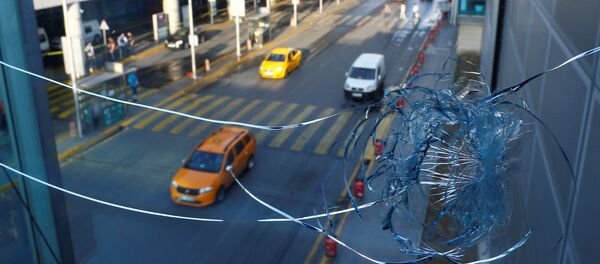 Теракт в аэропорту Стамбула Теракт в аэропорту Стамбула - Sputnik Узбекистан