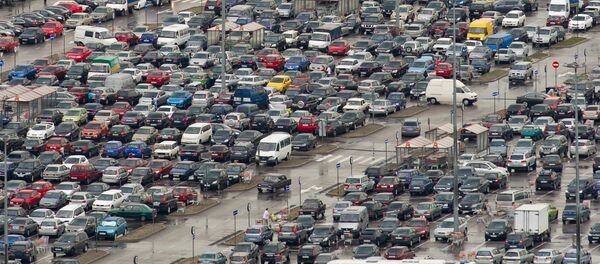 Автомобиллар парковкаси Автомобиллар парковкаси - Sputnik Ўзбекистон