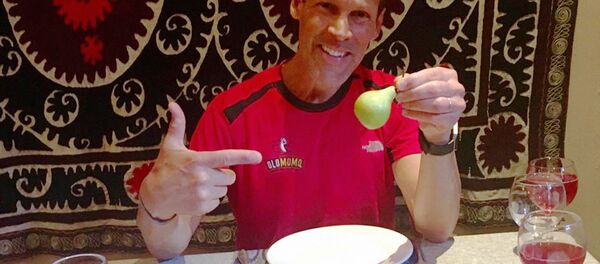 Американский ультрамарафонец Дин Карнасис в Ташкенте - Sputnik Узбекистан