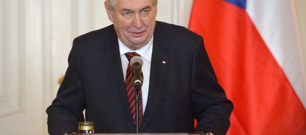 Президент Чехии Милош Земан Президент Чехии Милош Земан - Sputnik Ўзбекистон