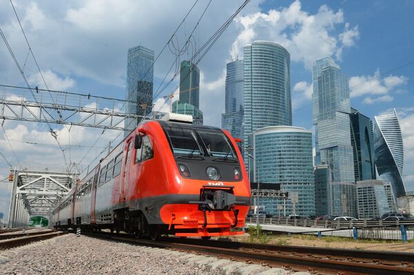 На МКЖД началась тестовая обкатка поездов - Sputnik Узбекистан