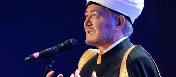 Председатель совета муфтиев России Равиль Гайнутдин Председатель совета муфтиев России Равиль Гайнутдин - Sputnik Узбекистан