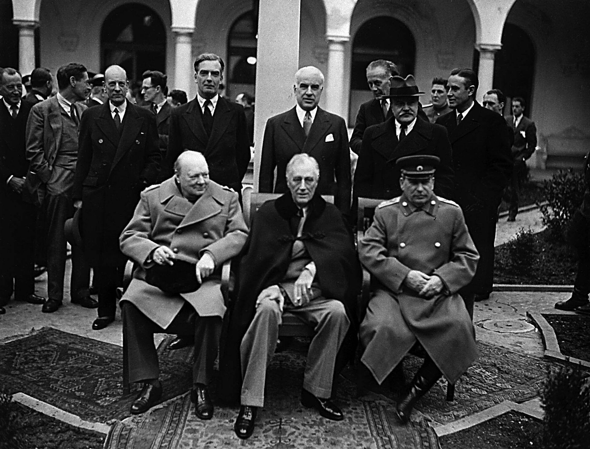 Ялтинская (Крымская) конференция союзных держав. 4-11 февраля 1945 года - Sputnik Узбекистан, 1920, 09.03.2021