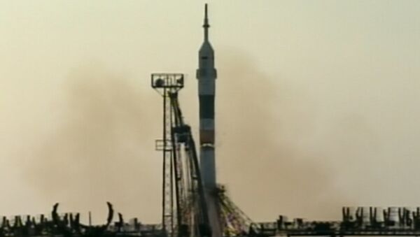 Кадры старта ракеты-носителя с первым кораблем новой серии Союз МС - Sputnik Узбекистан