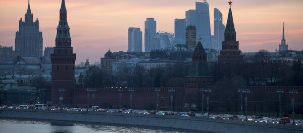 Вид на Московский Кремль с Большого Москворецкого моста - Sputnik Узбекистан