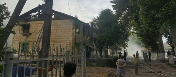 Sirg‘ali tumanidagi Sputnik-8 massivida kuchli yong‘in ro‘y berdi - Sputnik O‘zbekiston