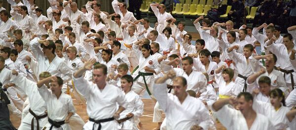 Показательные выступления мастеров восточных единоборств - Sputnik Узбекистан