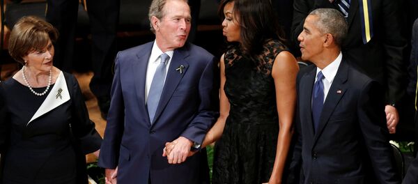 Кичик Жорж Буш Далласда ўтган дафн маросими Кичик Жорж Буш Далласда ўтган дафн маросими - Sputnik Ўзбекистон