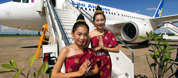 Самые красивые униформы стюардесс - Sputnik Узбекистан