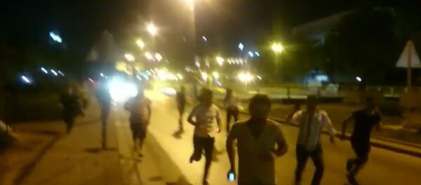 Стрельба и паника в Анкаре: попытка военного переворота в Турции Стрельба и паника в Анкаре: попытка военного переворота в Турции - Sputnik Узбекистан