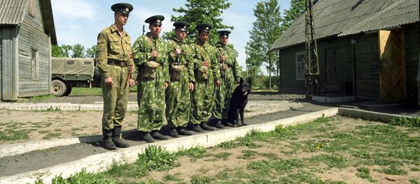 Наряд перед заступлением на охрану границы - Sputnik Узбекистан