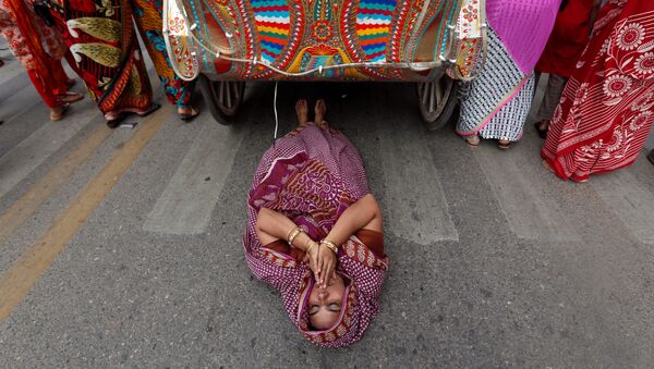 Шествие колесниц в Карачи, Пакистан - Sputnik Узбекистан