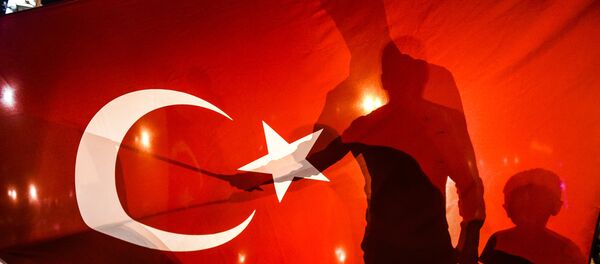 Туркия байроғи Туркия байроғи - Sputnik Ўзбекистон
