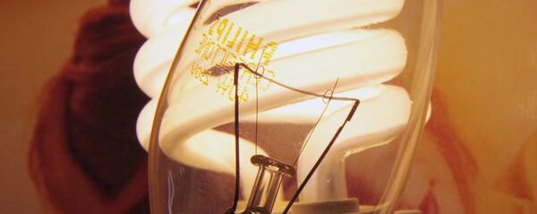 Энергосберегающие лампочки Энергосберегающие лампочки - Sputnik Ўзбекистон