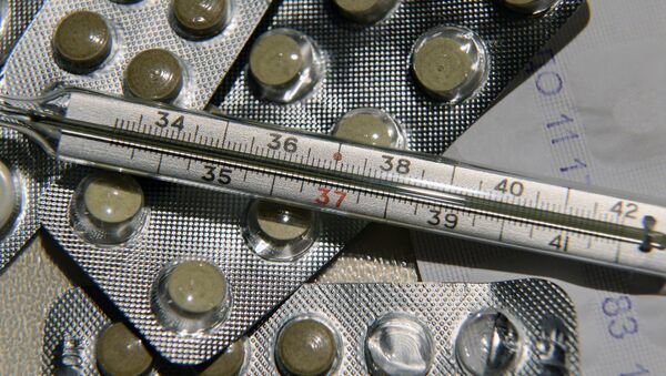 Lekarstvennie preparati i gradusnik dlya izmereniya temperaturi - Sputnik O‘zbekiston