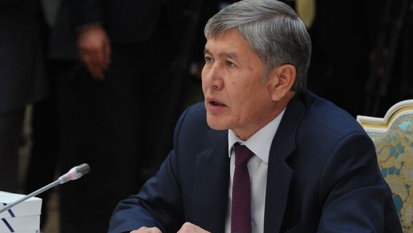 Qirg‘iziston prezidenti Almazbek Atambayev - Sputnik O‘zbekiston