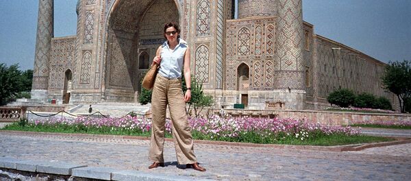 Самарқанддаги турист Самарқанддаги турист - Sputnik Ўзбекистон