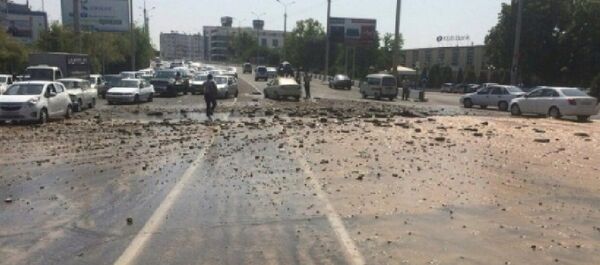 В Ташкенте прорвало теплотрассу - Sputnik Узбекистан