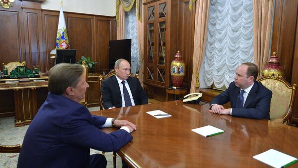 Президент РФ В. Путин встретился с С. Ивановым и А. Вайно - Sputnik Узбекистан