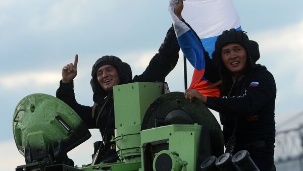 Экипаж танка Т-72Б3 армии России - Sputnik Узбекистан