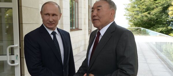 Президент РФ В. Путин встретился с президентом Казахстана Н. Назарбаевым Президент РФ В. Путин встретился с президентом Казахстана Н. Назарбаевым - Sputnik Ўзбекистон