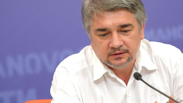 Politolog Rostislav Iщenko - Sputnik Oʻzbekiston