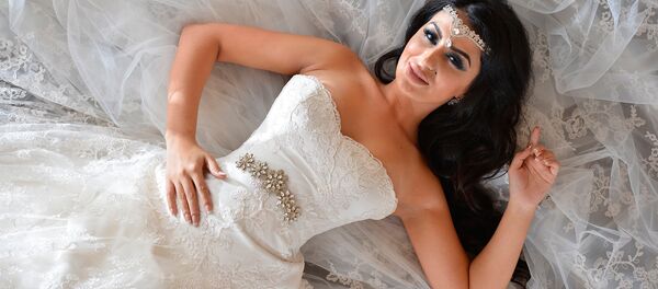 To‘y libosidagi qiz - Sputnik O‘zbekiston