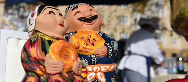 Казан с пловом. Архивное фото Казан с пловом. Архивное фото - Sputnik Узбекистан