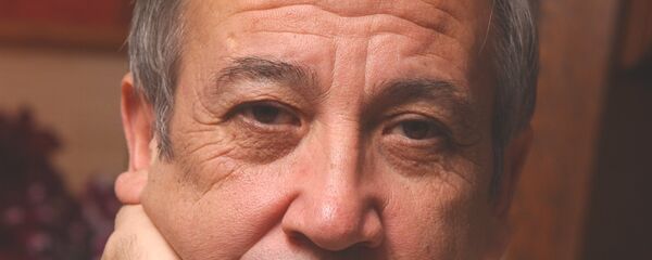 Узбекский режиссер Джасур Исхаков - Sputnik Узбекистан