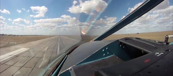 Авиаудары бомбардировщиков Су-34 ВКС РФ с авиабазы Хамадан по объектам ИГ в Сирии Авиаудары бомбардировщиков Су-34 ВКС РФ с авиабазы Хамадан по объектам ИГ в Сирии - Sputnik Узбекистан