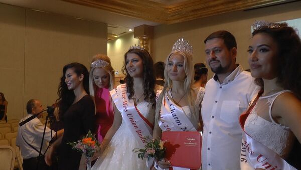 Красота спасет мир: корона Miss Union в Баку досталась Грузии - Sputnik Узбекистан